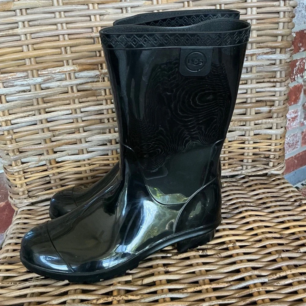 UGG Raana Black Glossy Rain Boots Kids Size 3 Waterproof Rubber Wellies 1014340K
